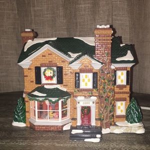 Dept 56 Snow Christmas Village "2000 Holly Lane"